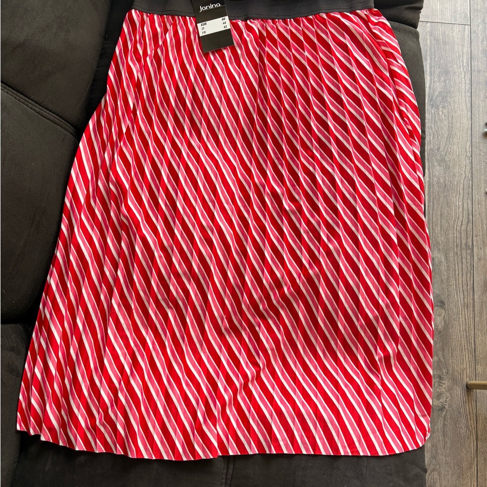 NIKA Vibrant Red and White A-Line Skirt